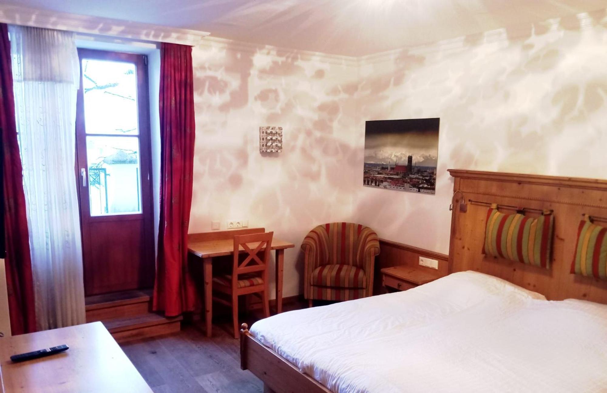 Eichen Schloessl Hotel มิวนิก ภายนอก รูปภาพ